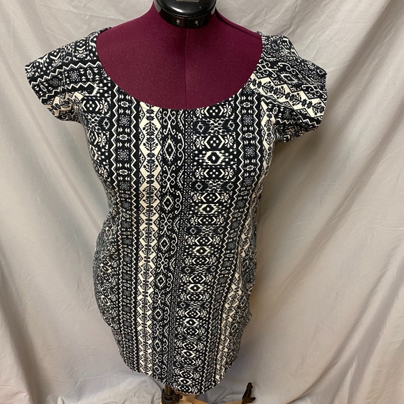 Forever 21 bodycon dress - Picture 2 of 7